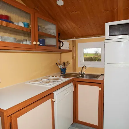 Chouvigny, 3 Pieces, 5 Personnes - Fr-1-489-352 Ferienhaus Chouvigny